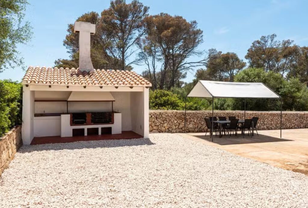 Villa Binisaret