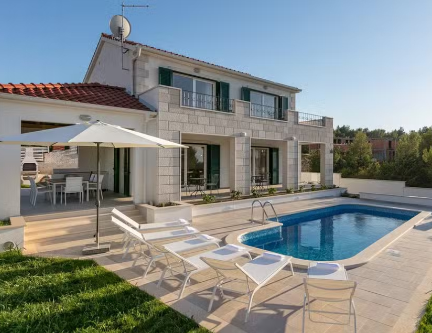 Villa Makarac Milna Brac Island Croatia